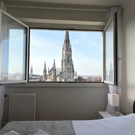 Le Pasteur Elegant T2 Au Centre De Apartment